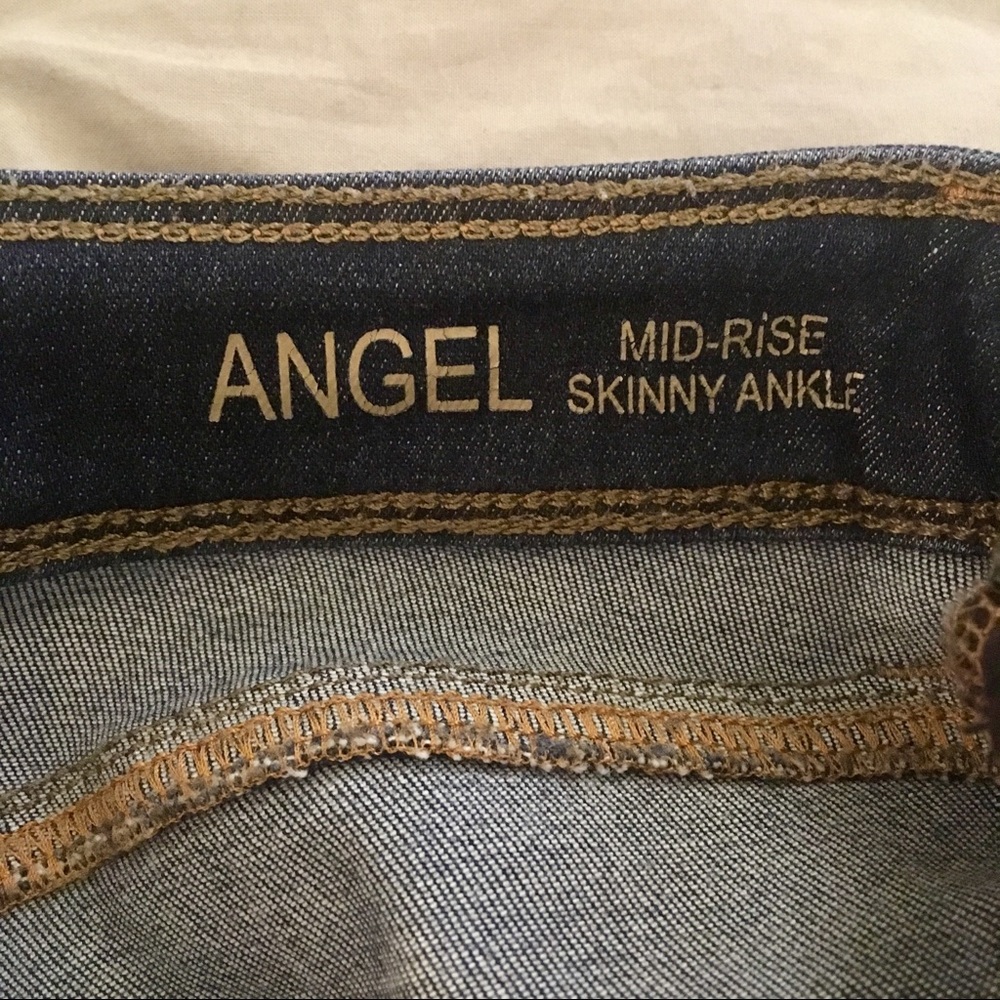 DL 1961 Angel Stretch Jeans - LIKE NEW! - Picture 4 of 5
